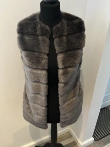 Ted Baker Faux Fur Grey gilet BodyWarmer size 0 Chest 34 - Picture 1 of 5