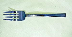 ONEIDA NORTHLAND MEAT SERVING FORK Wm ROGERS stainless silverware flatware EXC - Picture 1 of 6