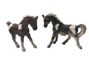 BAY PINTO HORSES SALT PEPPER SHAKER SET CERAMIC S&P Vintage - Picture 1 of 16