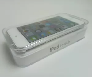 Newest Apple iPod touch 5th Generation Silver (64GB) MP3/4 Player Sealed in Box - Picture 1 of 6