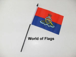 ROYAL ARTILLERY REGIMENT FLAG 6" x 4" SMALL HAND British Army Military Desk  - Picture 1 of 1