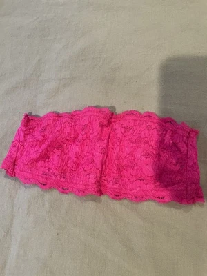 Bralette de encaje rosa neón Cosabella Foto 1 de 3