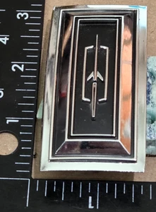 OLDSMOBILE CUTLASS SUPREME CIRCA '76 WHEEL CENTER COVER 416573 (6214) - Picture 1 of 9