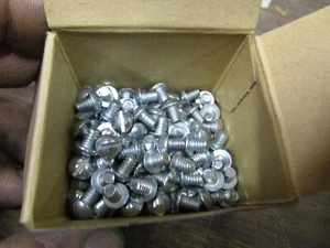 100  #10-24 X 1/4" Slotted Steel Round Head Machine Screws - Picture 1 of 4