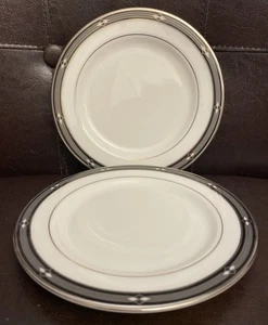 Set of 2 Lenox DIAMOND SOLITAIRE Bread Plates CLASSIC COLLECTION 6 1/4” USA - Picture 1 of 5