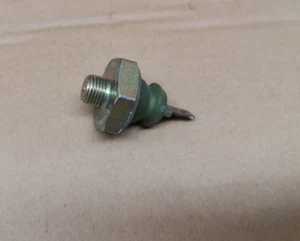 capteur pression huile VW GOLF  1 TRANSPORTER T3 PASSAT B1 - Picture 1 of 5