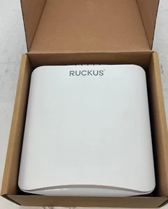 Ruckus R750 2400Mbps Wireless Access Point - 901-R750-US00 - Photo 1/7