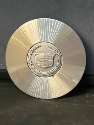 Fits 2008-2011 Cadillac DTS, 17in Wheel/Rim Center Cap OEM:9594600 Foto 1 de 4