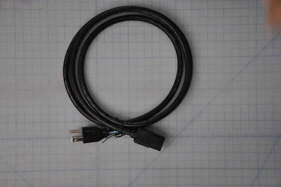 Новый шнур питания TRIPP LITE NEMA 5-15P на IEC 60320 C13, 1,8 м 15 А P007-006 - Изображение 1 из 3