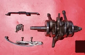 HONDA 1982-83 CM250C CM 250 ENGINE CRANKSHAFT CRANK & CONNECTING RODS T CHAIN  - Picture 1 of 9