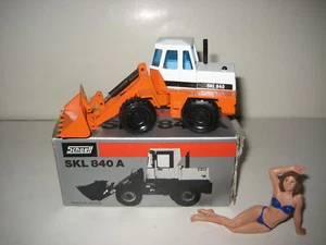 SCHAEFF SKL 840 A RADLADER 1.VERSION #242.1 NZG 1:50 OVP - Picture 1 of 2
