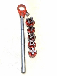 Juego de roscadoras de pernos de trinquete Ridgid 1/4, 5/16, 3/8, 7/16, 9/16, NC 00-RB + mango - Imagen 1 de 7