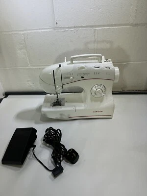 Singer 6038C  Zig Zag sewing machine Used Condition - Image 1 of 4