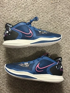 Talla 10 - 2022 Nike Kyrie Low 5 Piedras Preciosas Azul Marino Oscuro DJ6012 400 - Imagen 1 de 7
