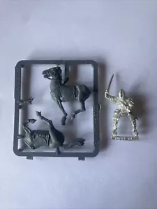Clásico Señor de los Anillos Blindado Eomer Montado Sin Pintar - Imagen 1 de 1