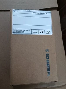 1PCS NEW AZM 161 ZST1-ASRA safety door lock switch - Picture 1 of 8