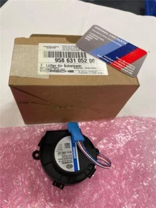 PORSCHE CAYENNE PANAMERA HEADLAMP COOLING FAN NEW GENUINE 95863105200 - Picture 1 of 3