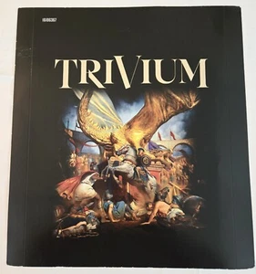 CAMISETA TRIVIUM In The Court Of The Dragon Hot Topic cartel tienda exhibición metal - Imagen 1 de 1