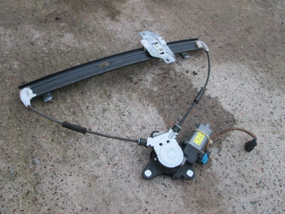 Chevrolet Matiz 2008 1,0 SE pasajero delantero izquierdo motor regulador ventana eléctrico Foto 1 de 3