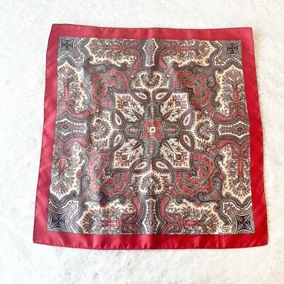 复古 Liberty of London 真丝围巾方形红色面霜黑色灰色佩斯利印花 — 第 1/4 张图片