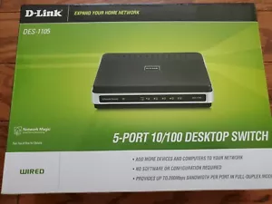 D-Link switch desktop 5 porte DES-1105 - Foto 1 di 2