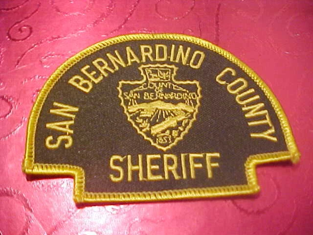 加利福尼亚州圣伯纳迪诺县警察补丁肩尺寸未使用类型 2 * * * * * — 第 1/1 张图片