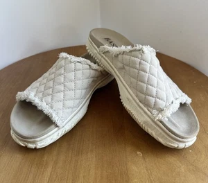 Bass Cream Fabric Slide Sandals Women's Size 8M - Picture 1 of 23