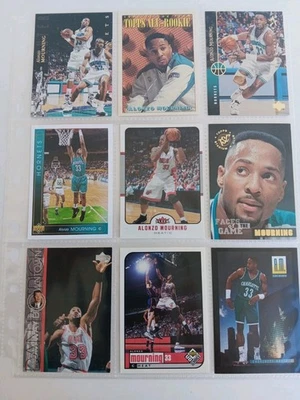 Lote de 9 tarjetas de baloncesto de luto Alonzo Foto 1 de 2