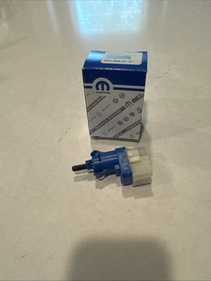 New Mopar 56038958AC Brake Stoplight Switch 2017-2018 Ram Promaster 1500 2500  - Image 1 of 4