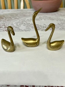 Vintage Set of Three Solid Brass Swans - Small 2 1/2 - 3 1/2 In. Tall - Picture 1 of 9
