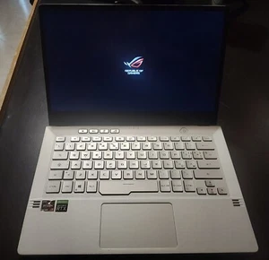 ASUS Rog Zephyrus G14 - Ryzen 7 RTX 2060 - Foto 1 di 16