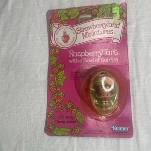 Strawberryland Miniatures Raspberry Tart Bowl of Berries 1982 Vintage NEU Kenner - Bild 1 von 10