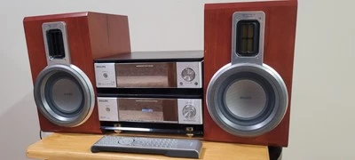 Philips MCD708 Micro Theatre System DVD/CD Player. Complete set W/ Remote. Works - Image 1 of 4