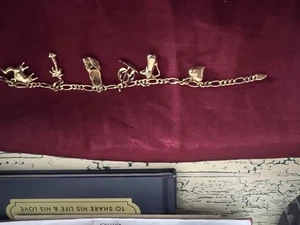 18ct Gold Charm Bracelet - Picture 1 of 2