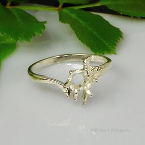 (4mm - 6mm) Round Tri Deco Sterling Silver Pre-Notched RING Setting - Picture 1 of 2