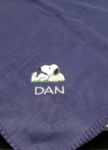 Snoopy Woodstock Charlie braun personalisiert Geburtstag Fleecedecke Überwurf Geschenk - Bild 1 von 1