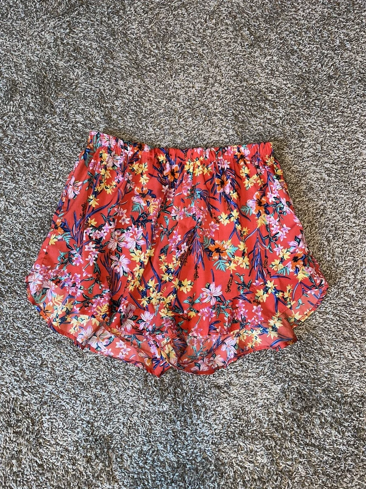 Women’s shorts size 14  - Image 1 of 1
