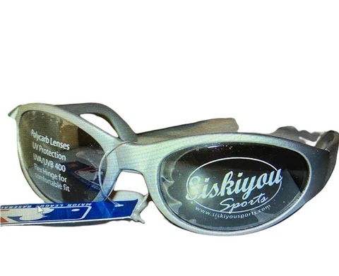 CHICAGO WHITE SOX SUNGLASSES SILVER WRAP MLB UV 400 UNISEX AND W/FREE POUCH/BAG Cover