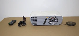 Viewsonic PJD6552LWS Short Throw HDMI Projector.From 2502-2556 Hrs. used on Lamp - Picture 1 of 7