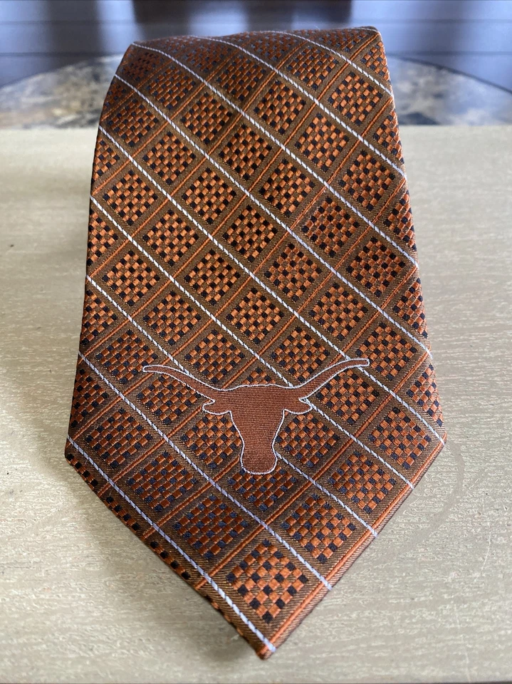 Corbata de cuernos Hook’em vintage Eagles Wings 100 % seda Universidad de Texas 4” X 60” Foto 1 de 4