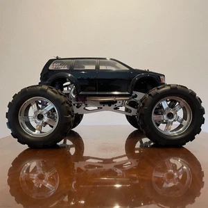 HPI Savage Hot Bodies Truckzilla 46 Umbau selten unbenutzt Teile Motor Auto kostenloser Versand - Bild 1 von 10