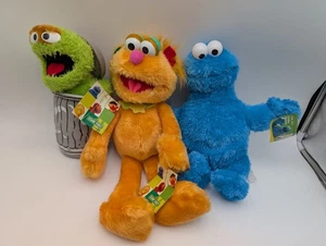 Nanco Sesame Street Zoe Oscar Grouch Garbage Can Cookie Monster Plush Lot - Picture 1 of 17
