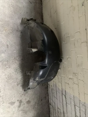 Chevrolet Sonic 2013-2018 lado derecho del conductor guardabarros revestimiento OEM 95072274 Foto 1 de 4