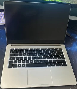 Huawei Matebook D14 256gb Ssd - 8gb RAM - AMD RYZEN 5 2500U - Foto 1 di 3