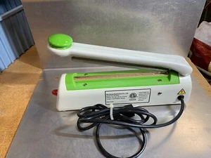 Uline H-597 8” impulse sealer (1 Ea) - Picture 1 of 7