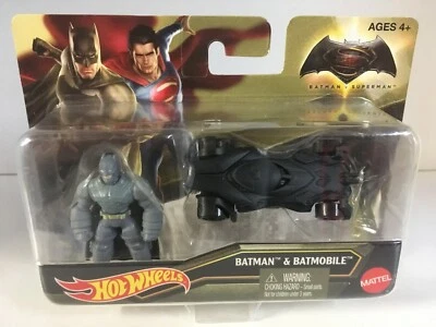 Batman y Batimóvil Hot Wheels Batman vs Superman: Dawn of Justice **NUEVO** Foto 1 de 4