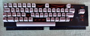 Commodore C16 Keypad/Keycaps - Mitsumi Keyboard, Button, Quill, Stamp - Picture 1 of 3