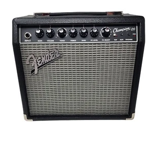 Fender Champion 20 - 20 Watt Electric Guitar Combo Amplifier TESTED WORKS - Picture 1 of 13