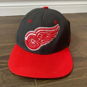 vintage Detroit redwings 90s snapback Size;Adjustable back strap - Picture 1 of 4