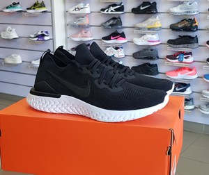 Nike Epic React Flyknit 2 Athletic 